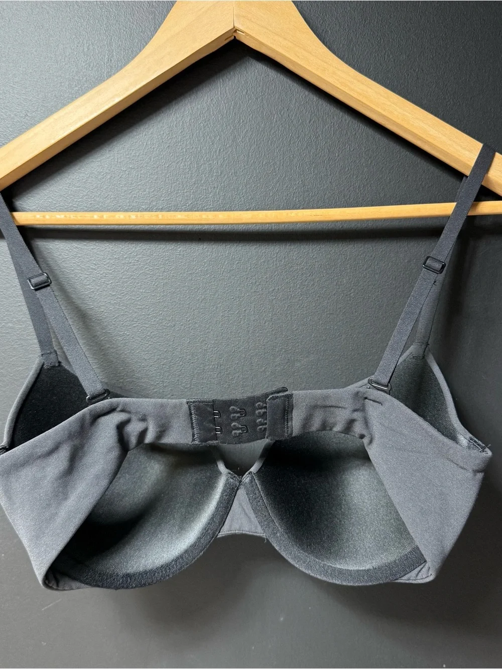 Fits Everybody T-Shirt Bra SKIMS - Picture 2 of 5
